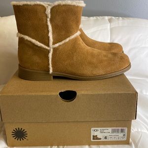 Girls tan UGG boots size-4 for $35